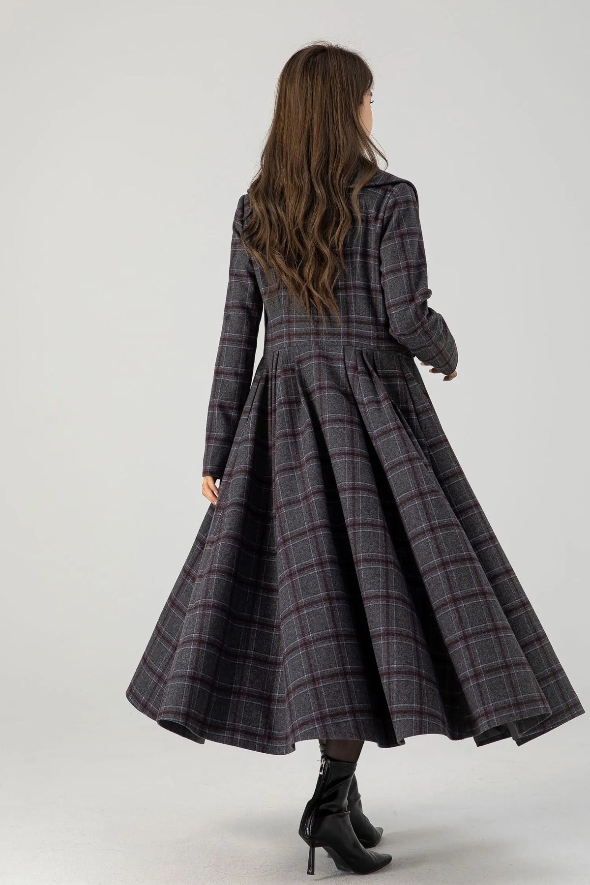 Handmade Plaid Wool Coat – Vintage Fit & Flare Double-Breasted Winter Overcoat 