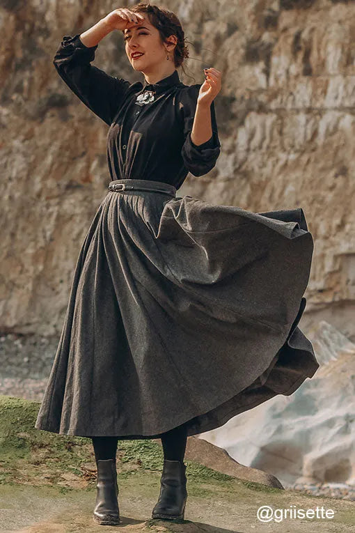 Handmade Women's High-Waisted Green Wool Maxi Skirt - Elegant A-Line Winter Skirt 1641
