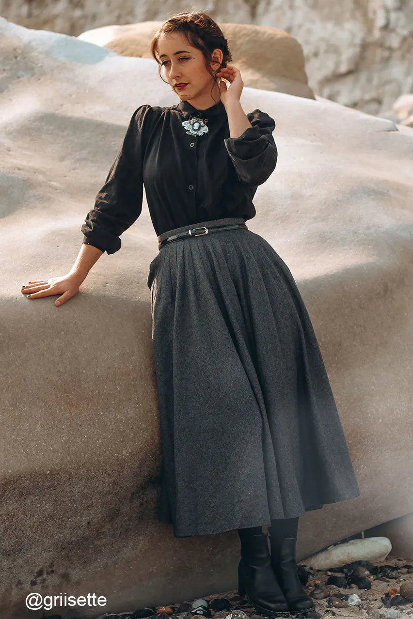 Handmade Women's High-Waisted Green Wool Maxi Skirt - Elegant A-Line Winter Skirt 1641