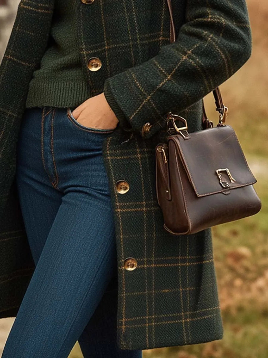 Coat That Flatters – Chic & wool