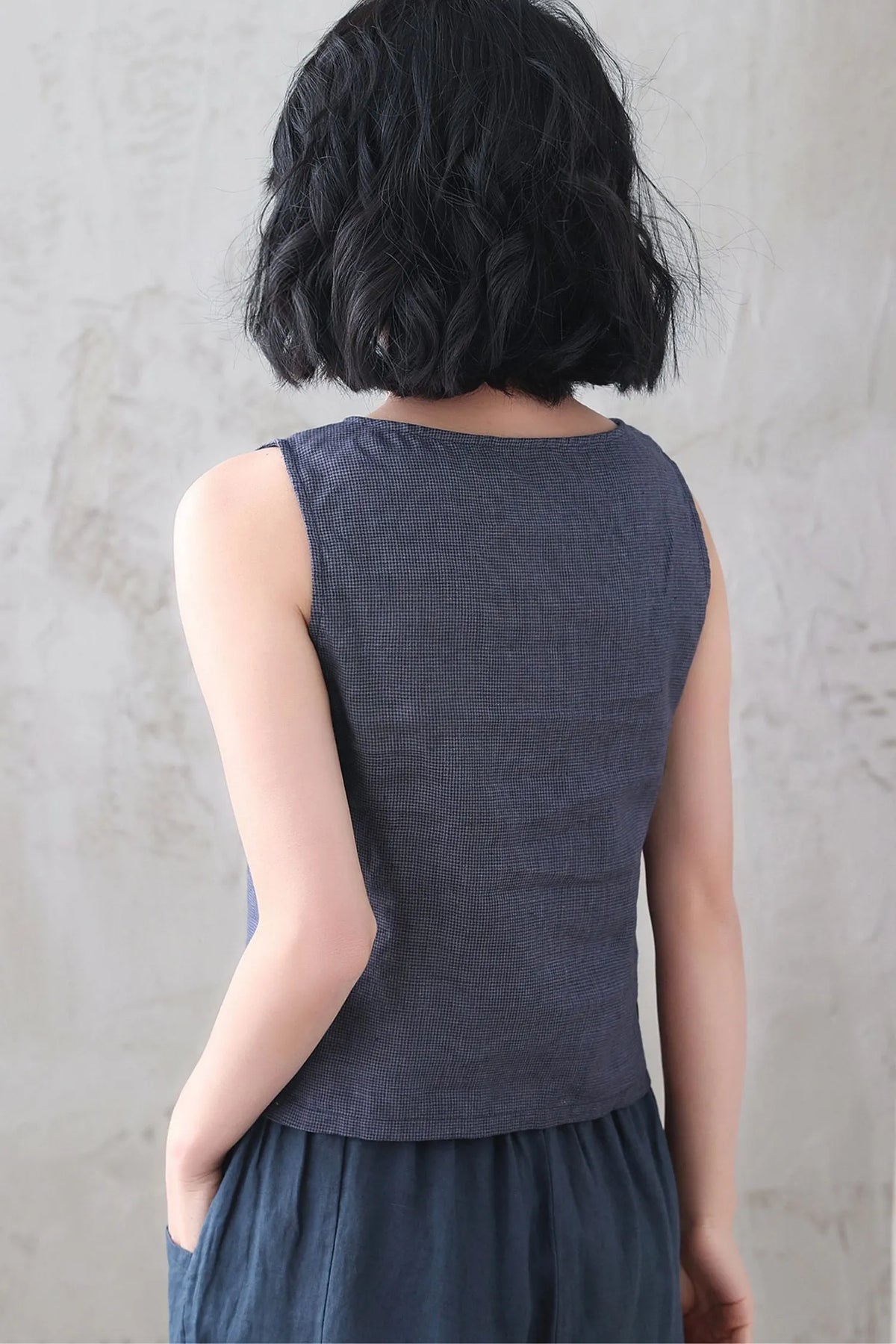 Blue Checked Linen Tank Top - Loose Fit with Scoop Neckline 3338