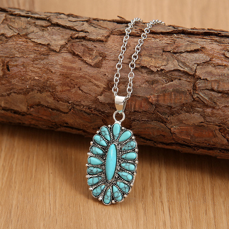Women's Vintage Western Cowgirl Ethnic Style Inlaid Turquoise Pendant Necklace