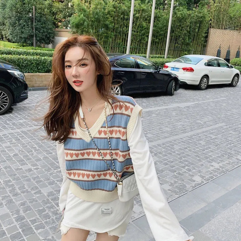 KittenAlarm - Cute Love Graphic V-Neck Vest Sweater