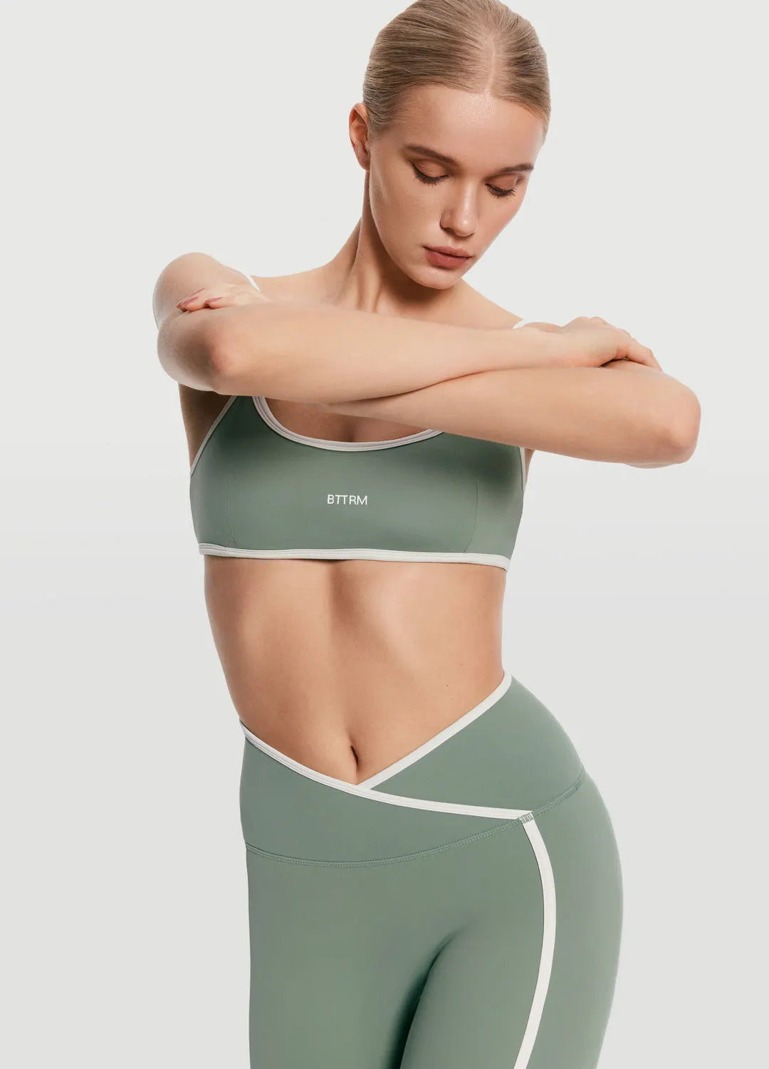 Crossover-Waist Leggings for a Flattering, Sculpted Silhouette