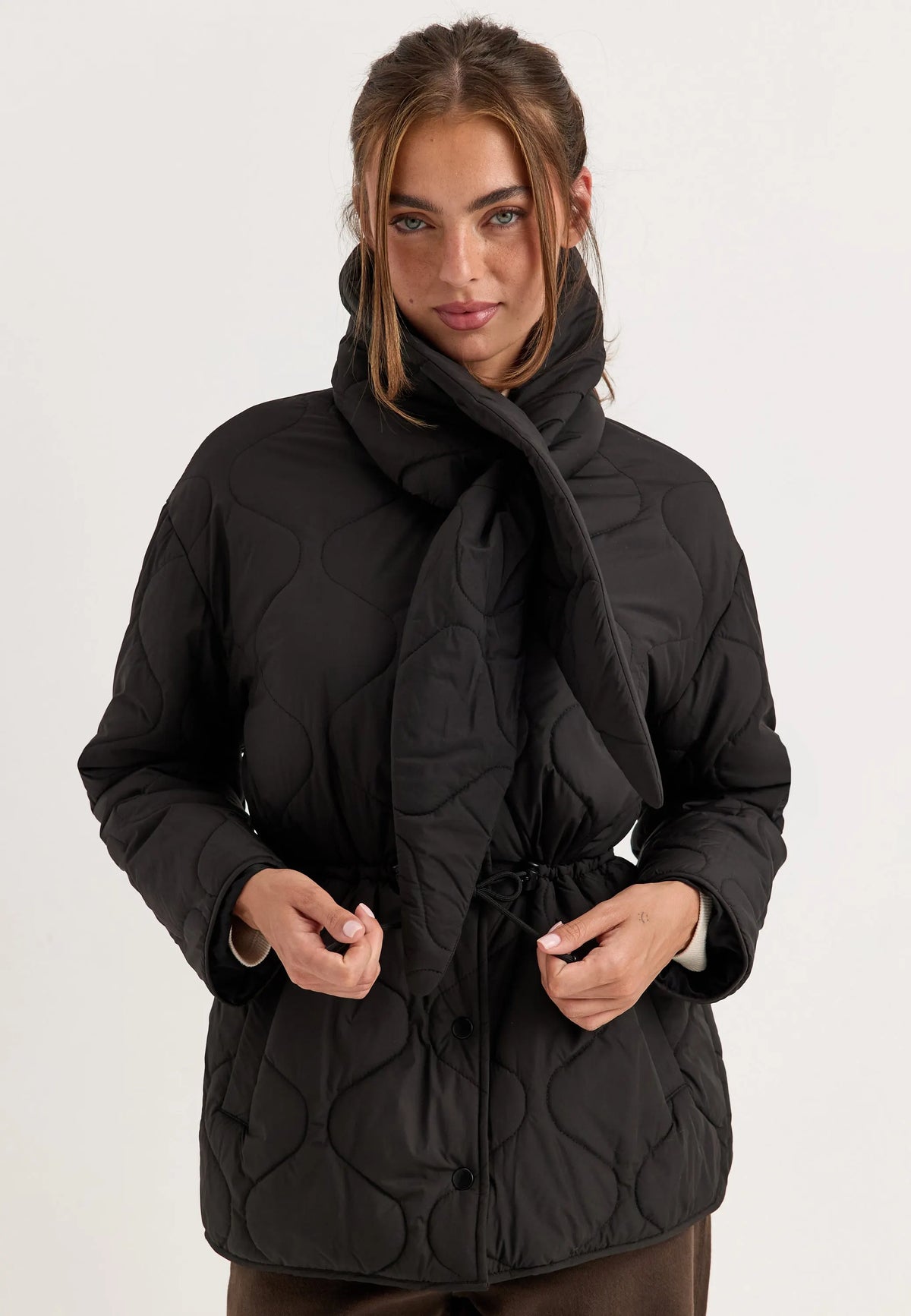 Scarf Quilted Short Jacket