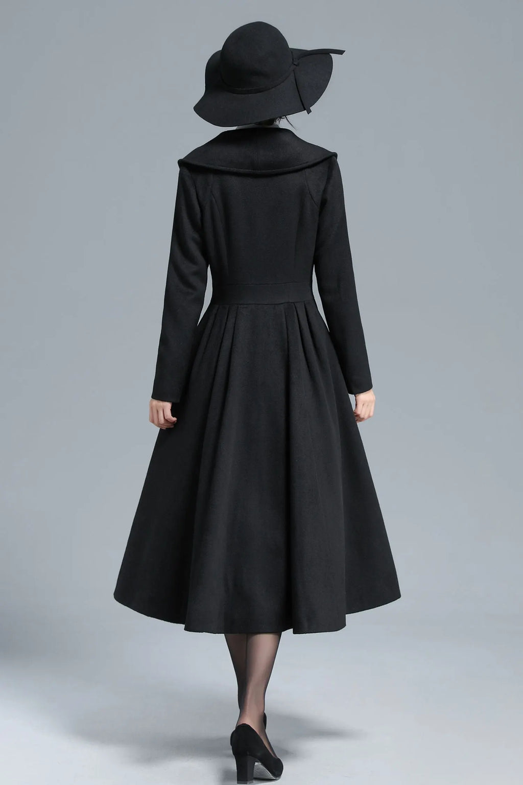 Vintage Black Wool Blend Coat – Elegant Double-Breasted Fit & Flare Maxi Coat 