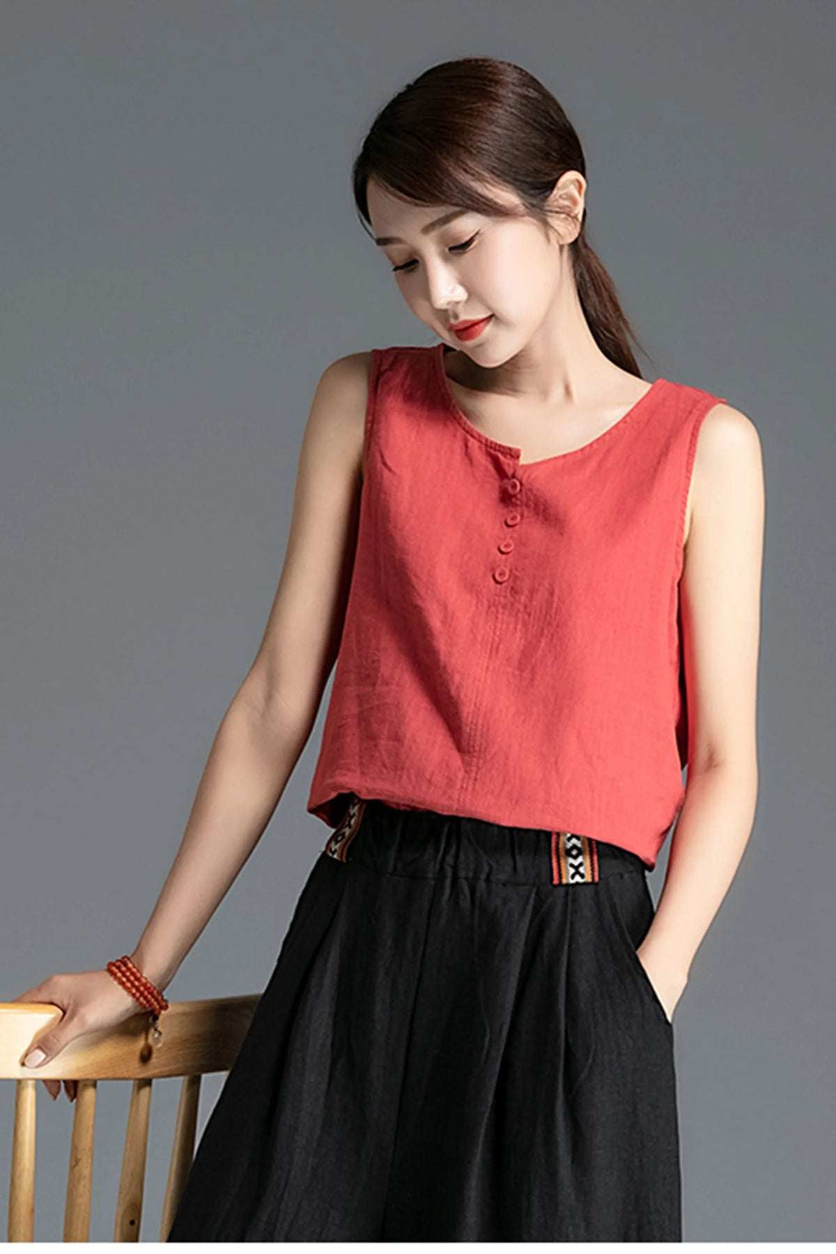 Linen V-Neck Tank Top - High Low Hem Sleeveless Summer 