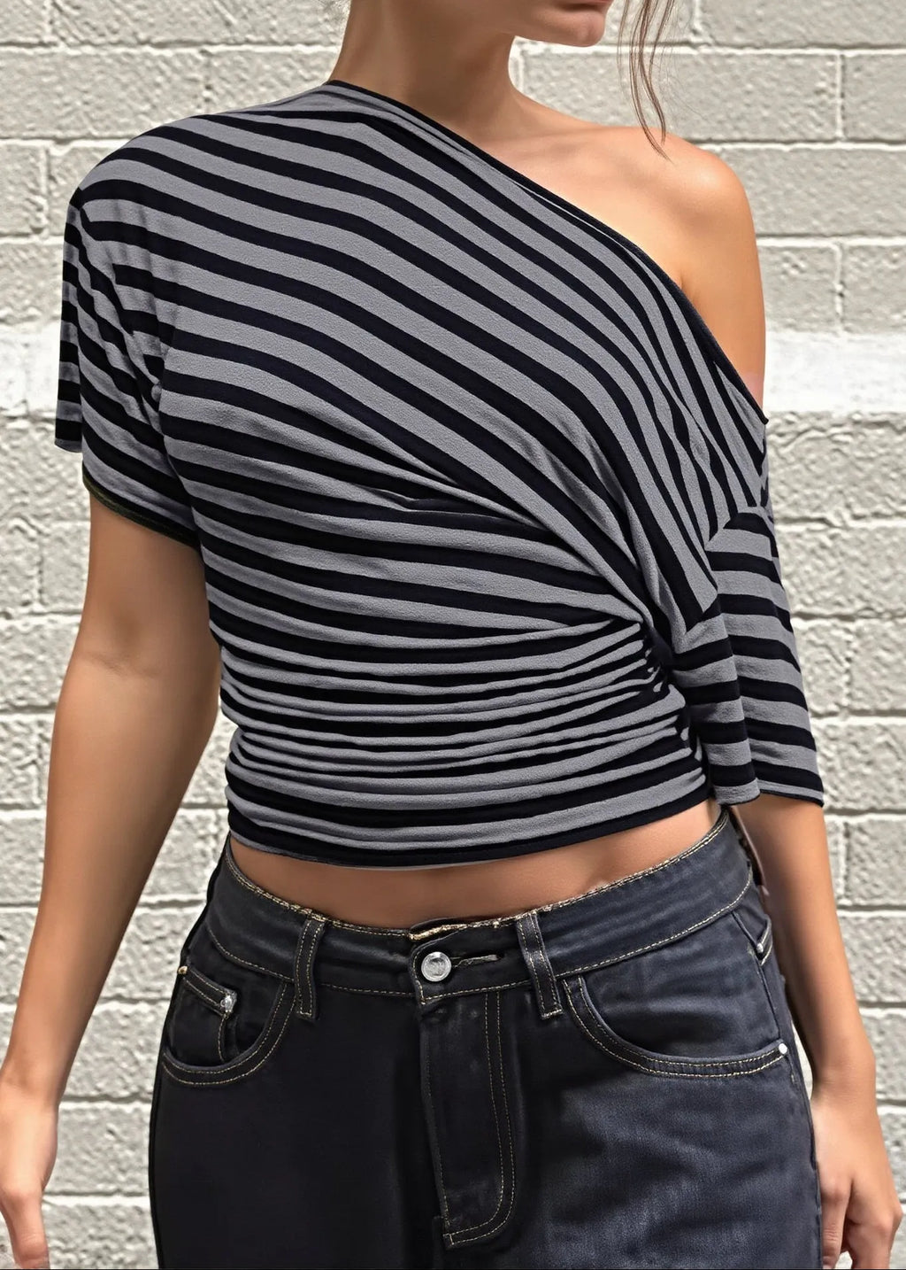 Striped One Shoulder Slim T-shirt