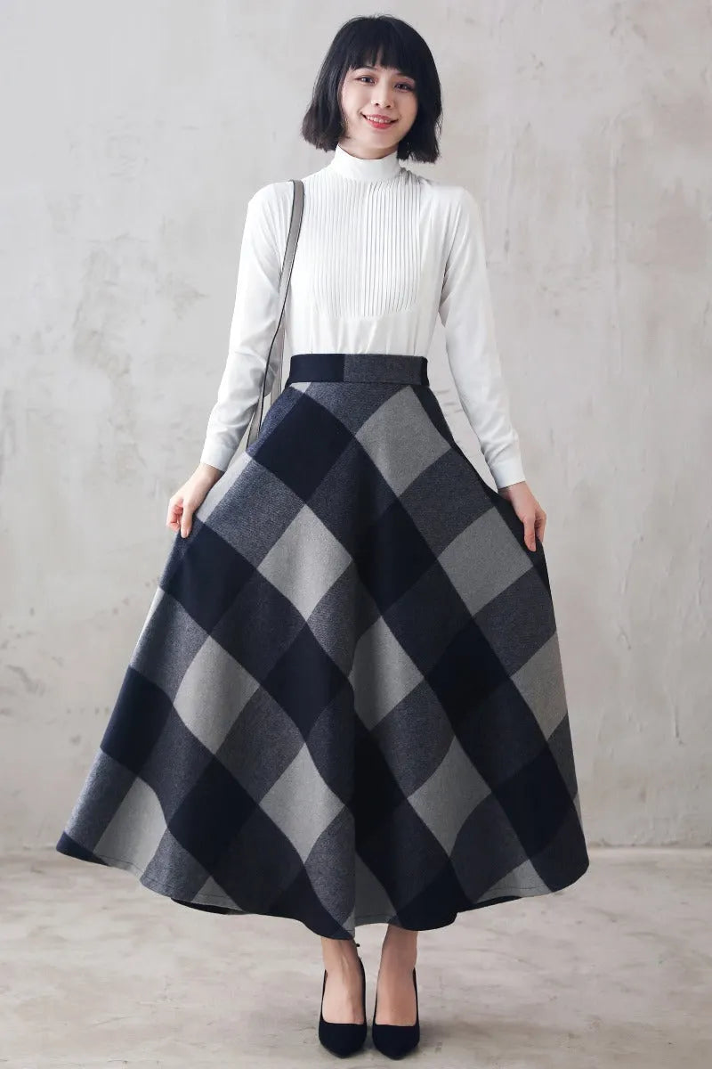 Navy Plaid Wool Maxi Skirt – Vintage Ankle-Length Winter Skirt with Pockets 3107