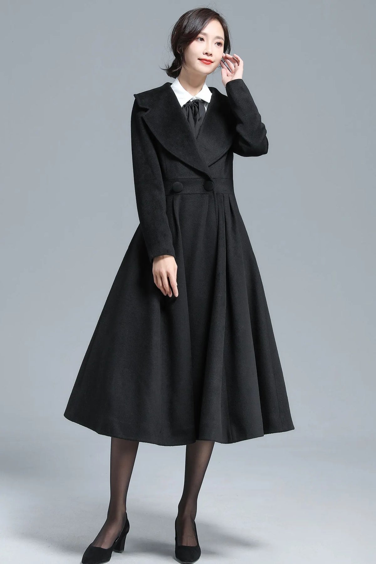 Vintage Black Wool Blend Coat – Elegant Double-Breasted Fit & Flare Maxi Coat 