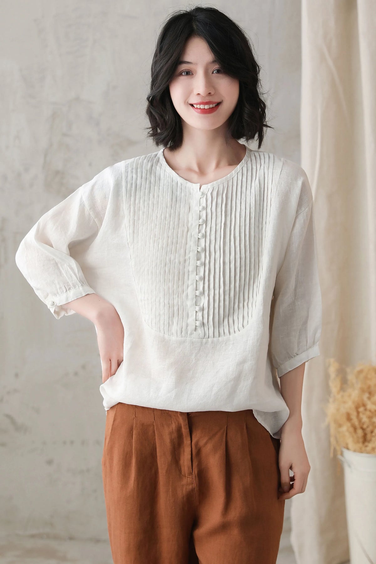 White Linen Blouse – Vintage Loose Fit Tunic Top with Pintuck Pleats 2733