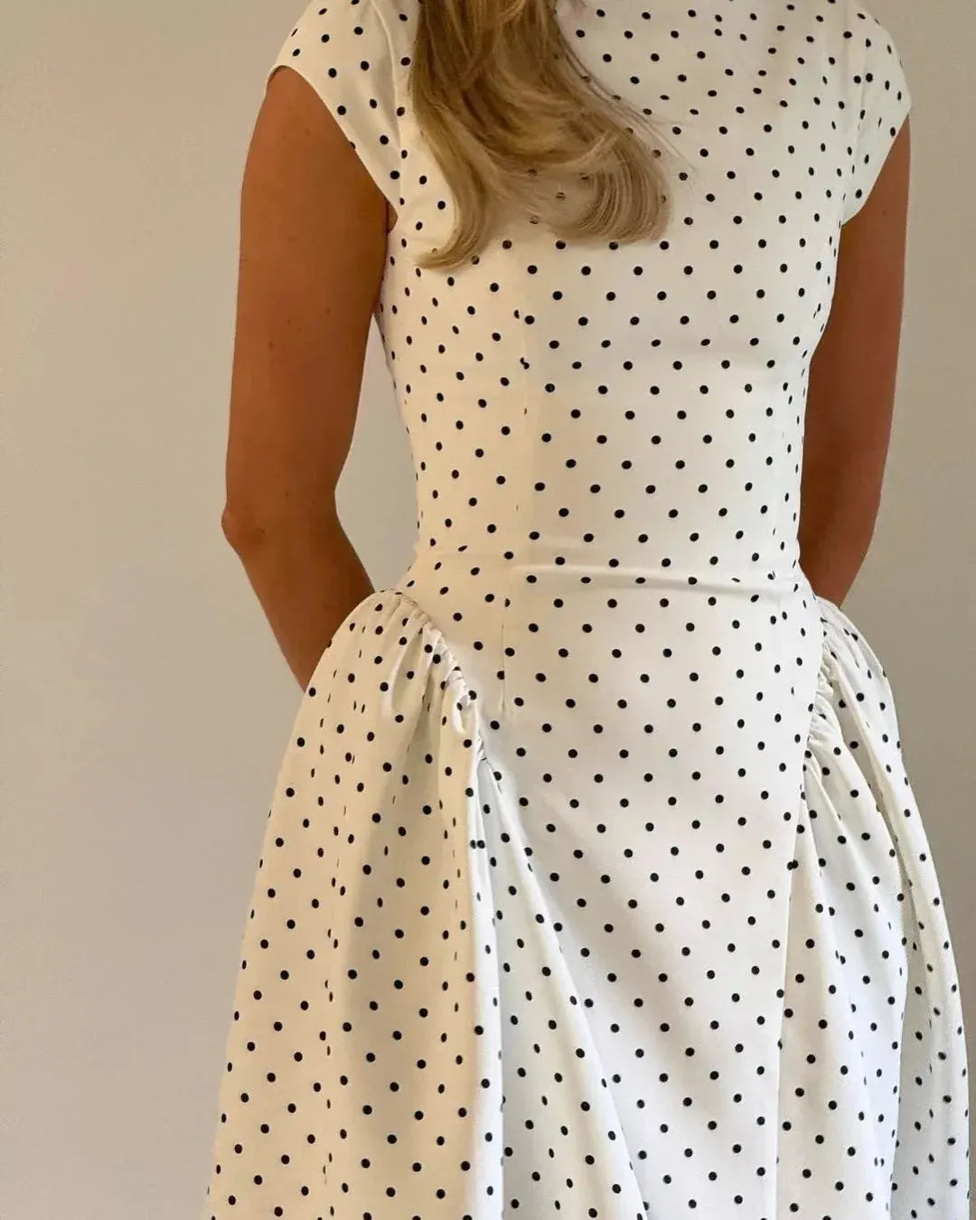 French Vintage Polka Dot Stand Collar Waist-Cinching Flare Maxi Dress | Elegant Commuter Slimming A-Line Dress