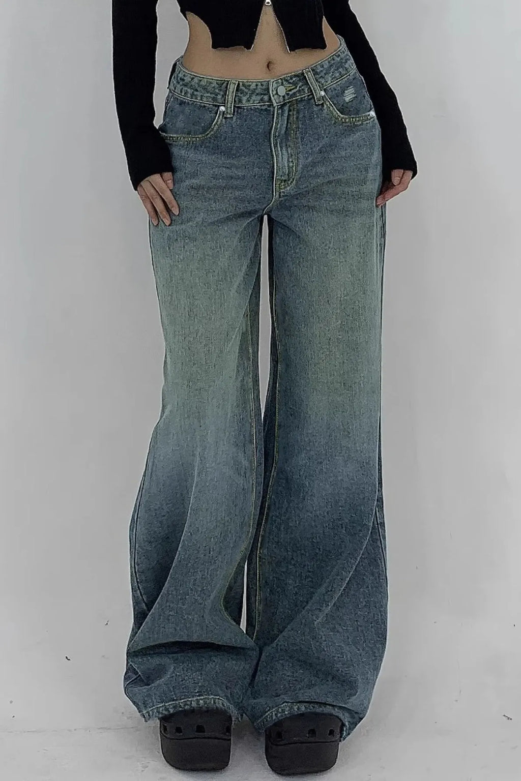 Distressed Wide Leg Floor Length Jeans