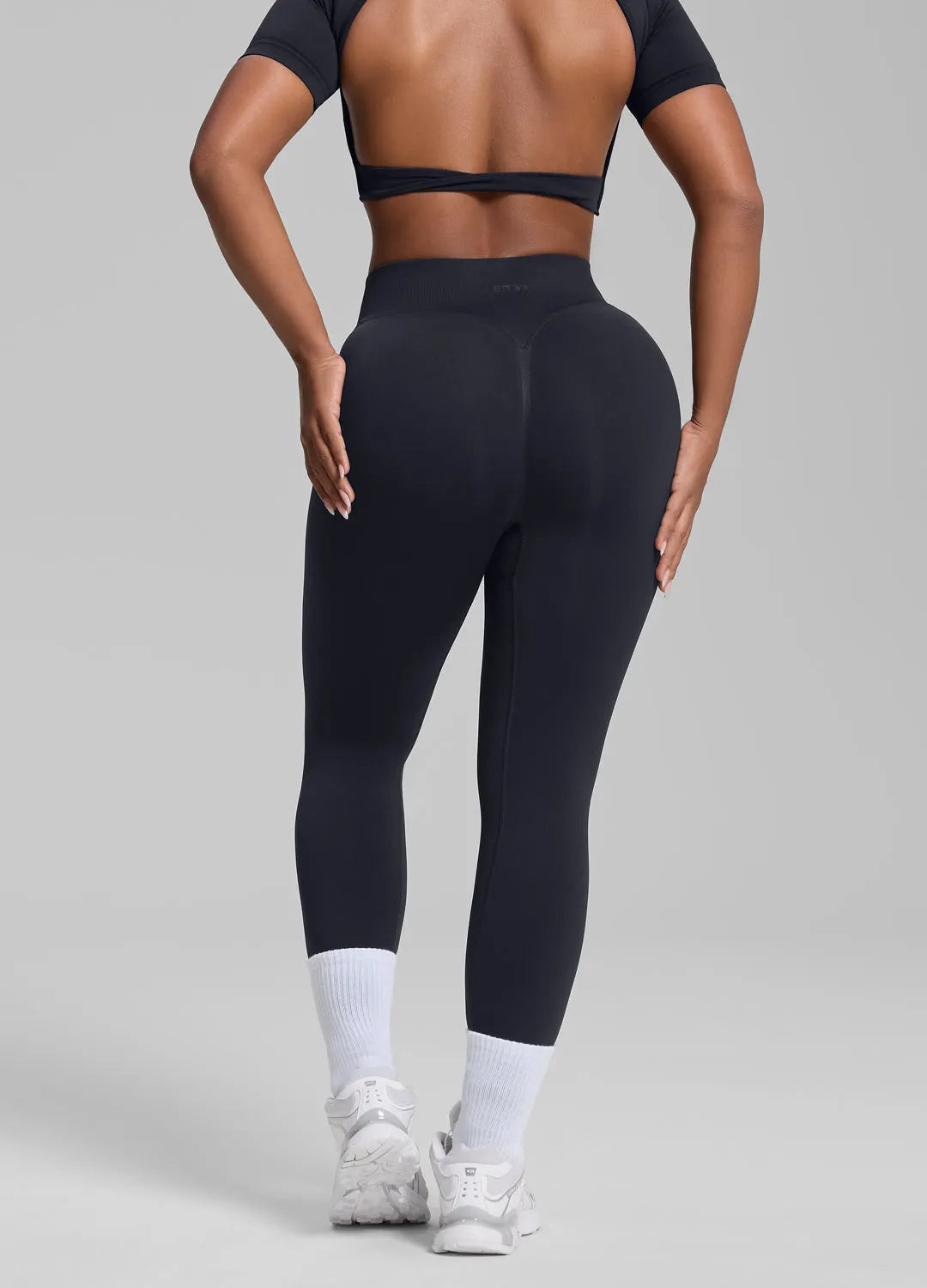 Sculpt High-Waisted Leggings with Butt-Lift, Tummy Control & Body-Shaping for Training