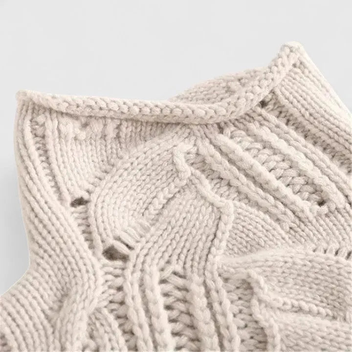 CINDY – DELICATE CABLE KNIT TURTLENECK